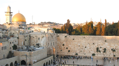 Newsltr_May13_Jerusalem-WailingWallret.jpg