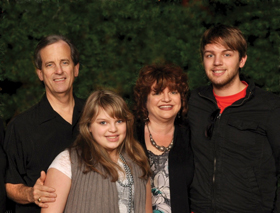 Newsltr_May2103_Shreve-family.jpg